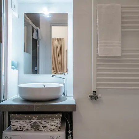 Love- By Myhomeincomo * 코모