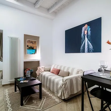 Love- By Myhomeincomo * Como