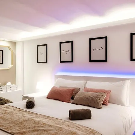 Love- By Myhomeincomo Apartman Como