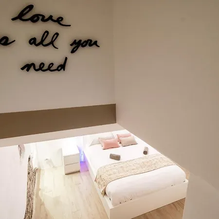 Apartman Love- By Myhomeincomo Como